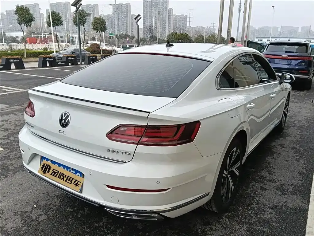 Volkswagen CC — фото 10