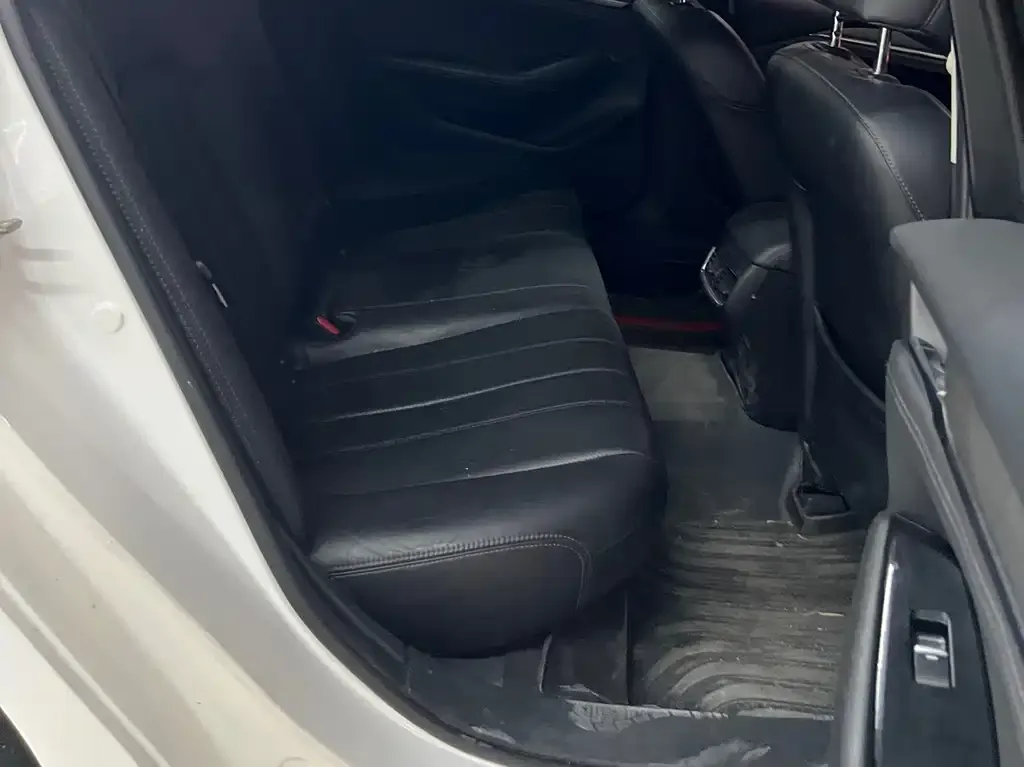 Mazda Atenza — фото 10