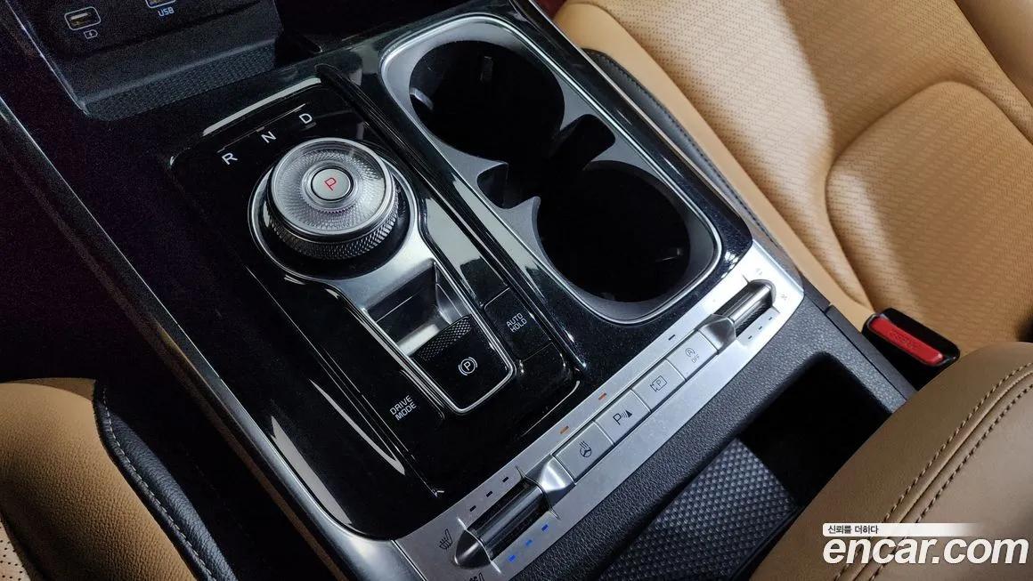 Kia Carnival — фото 10
