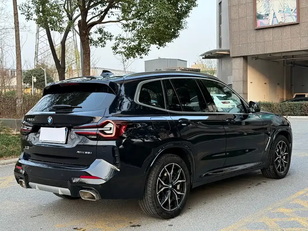 BMW X3 — фото 9