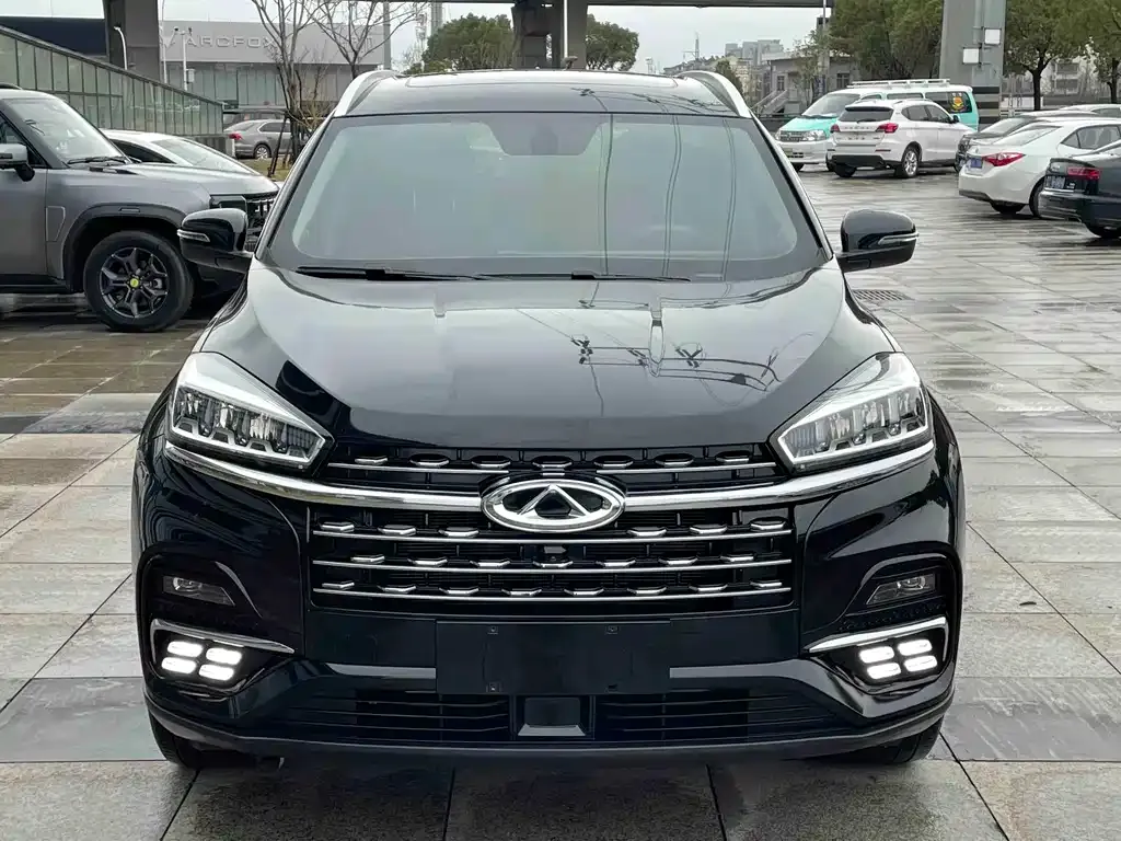 Chery Tiggo 8 — фото 2