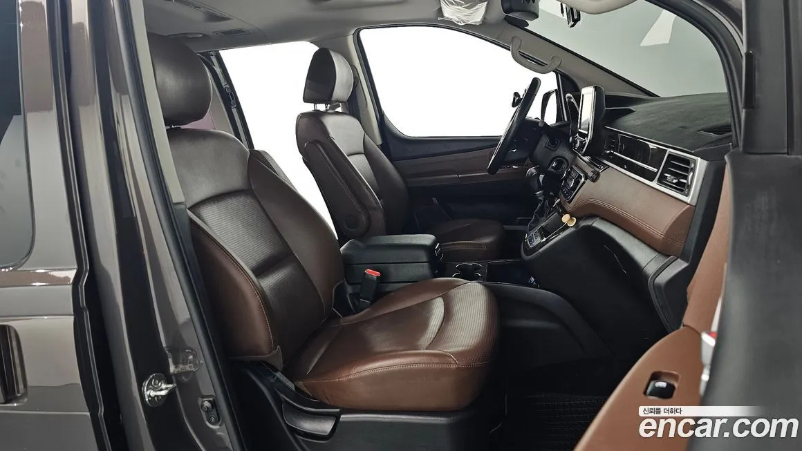 Hyundai Starex — фото 9