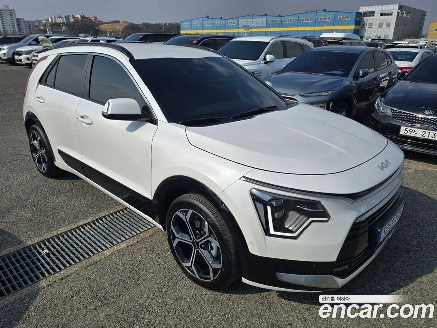 Kia Niro — фото 10