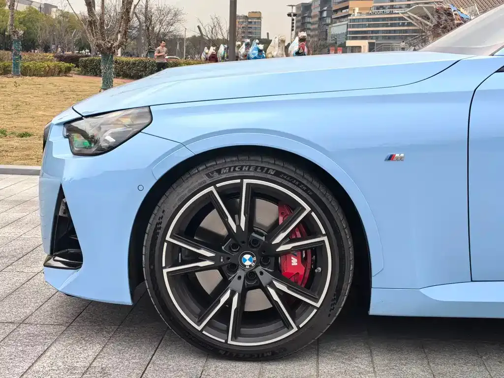 BMW M240i — фото 7
