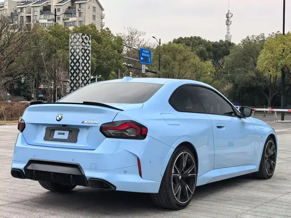 BMW M240i — фото 10