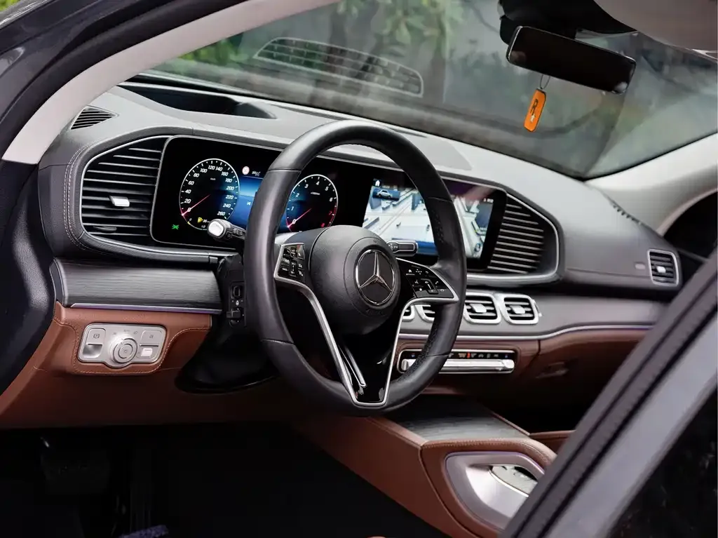 Mercedes-Benz GLE — фото 10