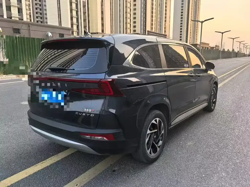Hyundai Custo — фото 9