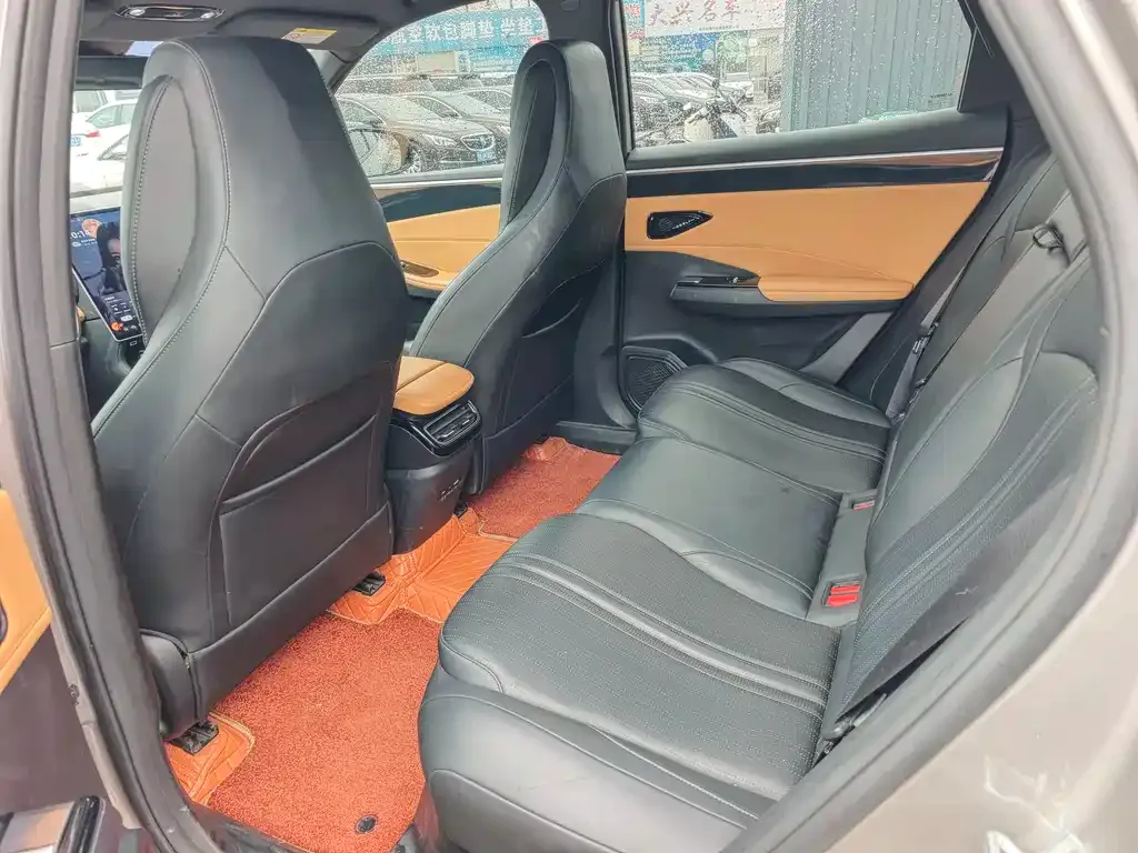 Geely Galaxy L7 — фото 2