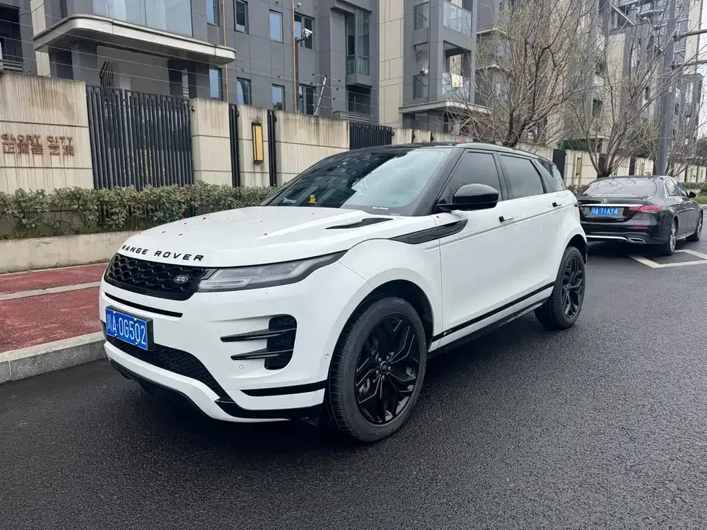 Land Rover Evoque — фото 1