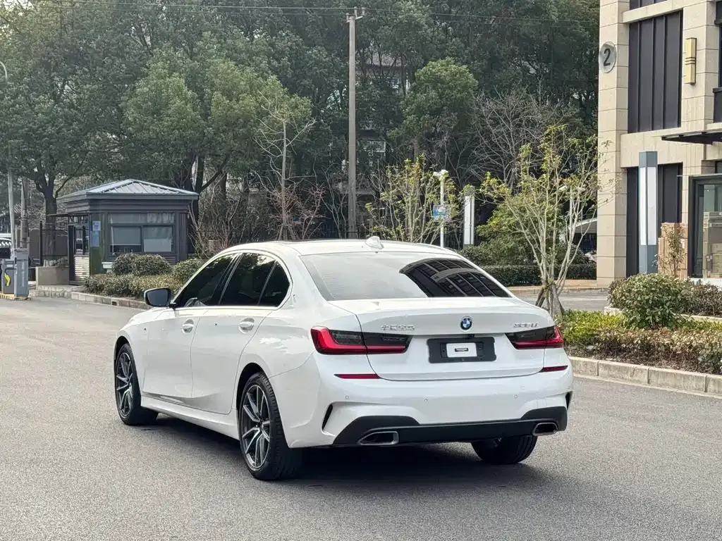 BMW 3 Series — фото 10
