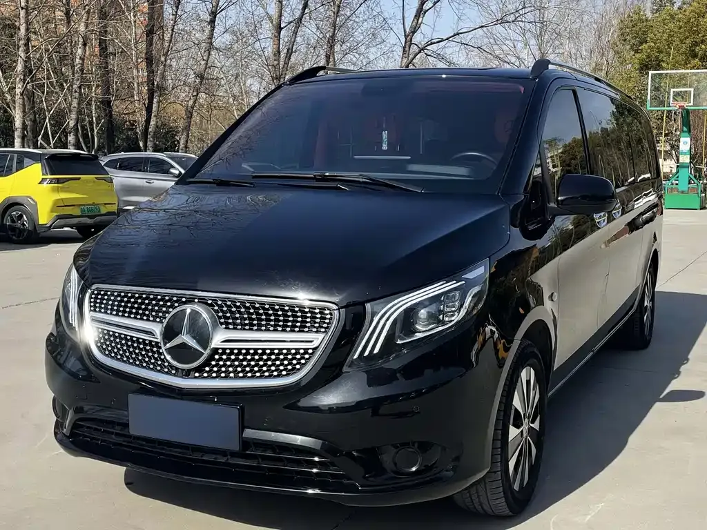 Mercedes-Benz Vito — фото 1