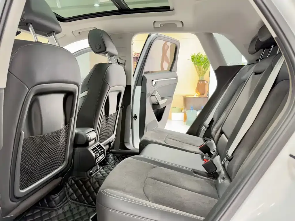 Audi Q3 — фото 9