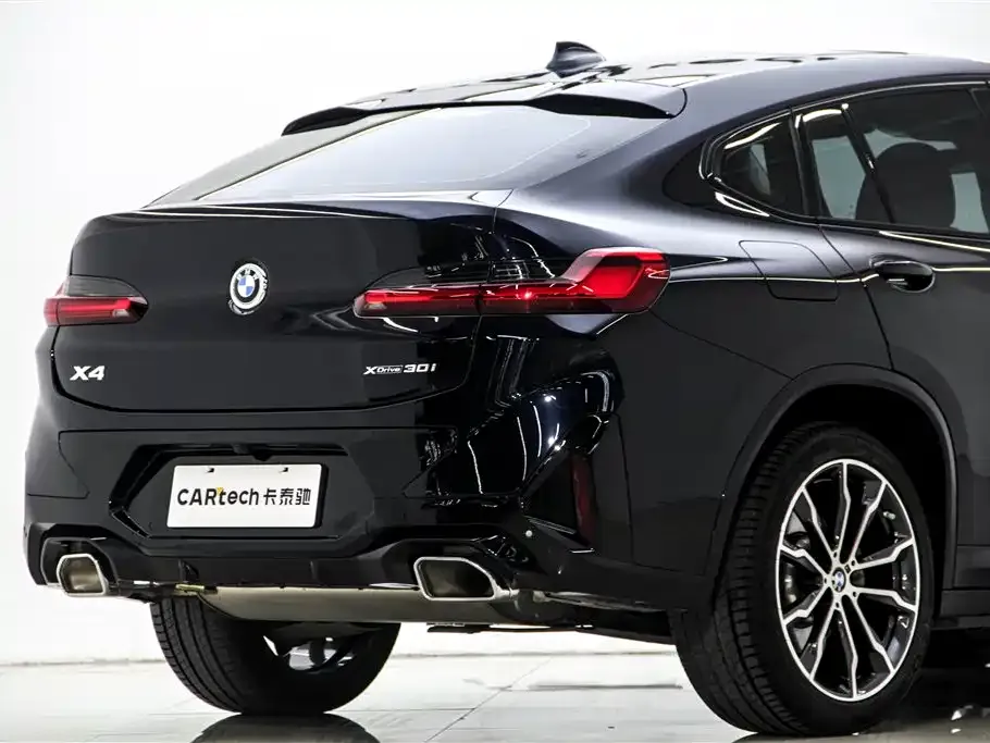 BMW X4 — фото 8