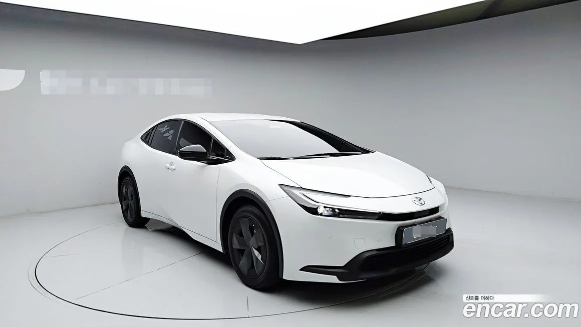 Toyota Prius — фото 3