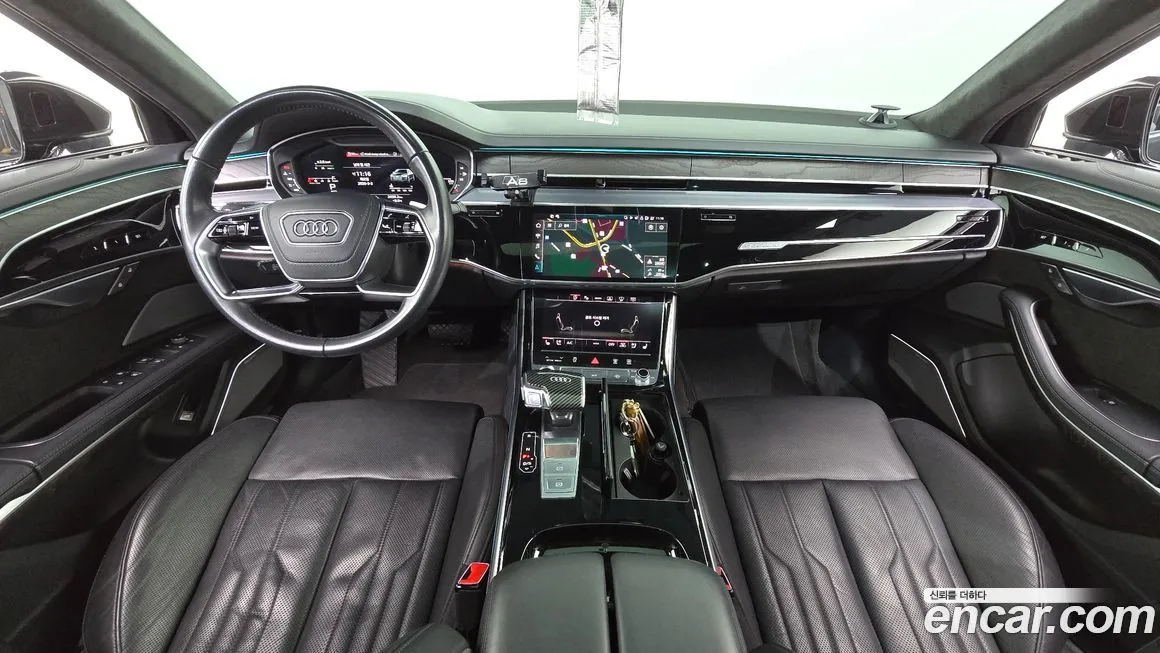 Audi A8 — фото 10