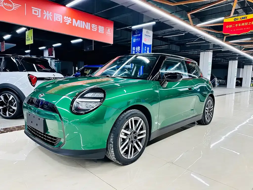 MINI Cooper EV — фото 1