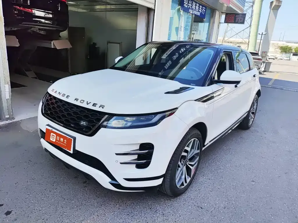 Land Rover Evoque — фото 1
