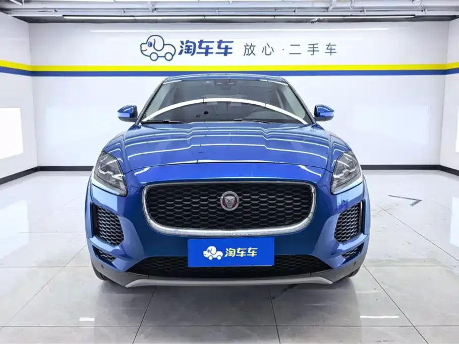 Jaguar E-PACE — фото 6