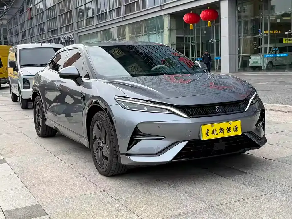 BYD L EV — фото 4