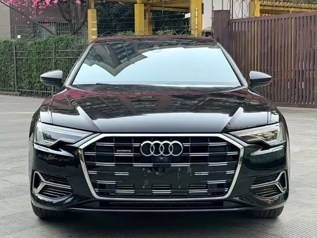 Audi A6L — фото 10