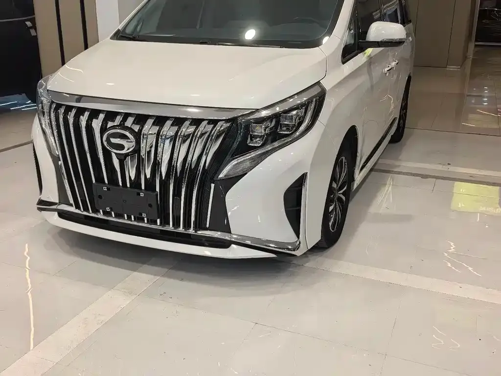 GAC Motor Trumpchi M8 — фото 1