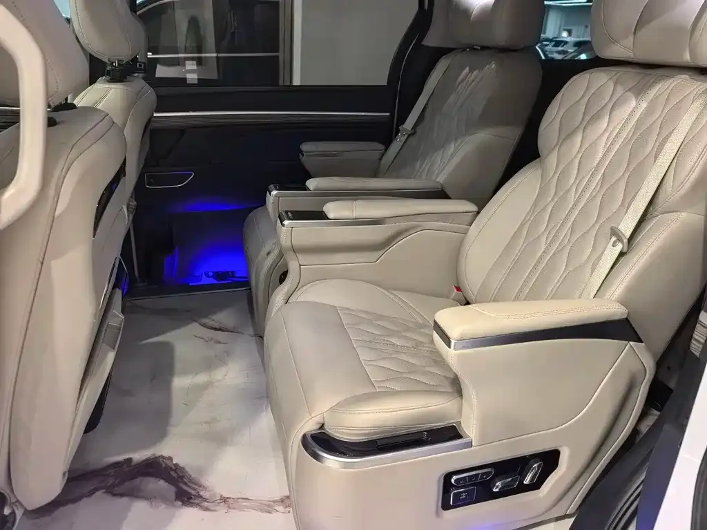 GAC Motor Trumpchi M8 — фото 9