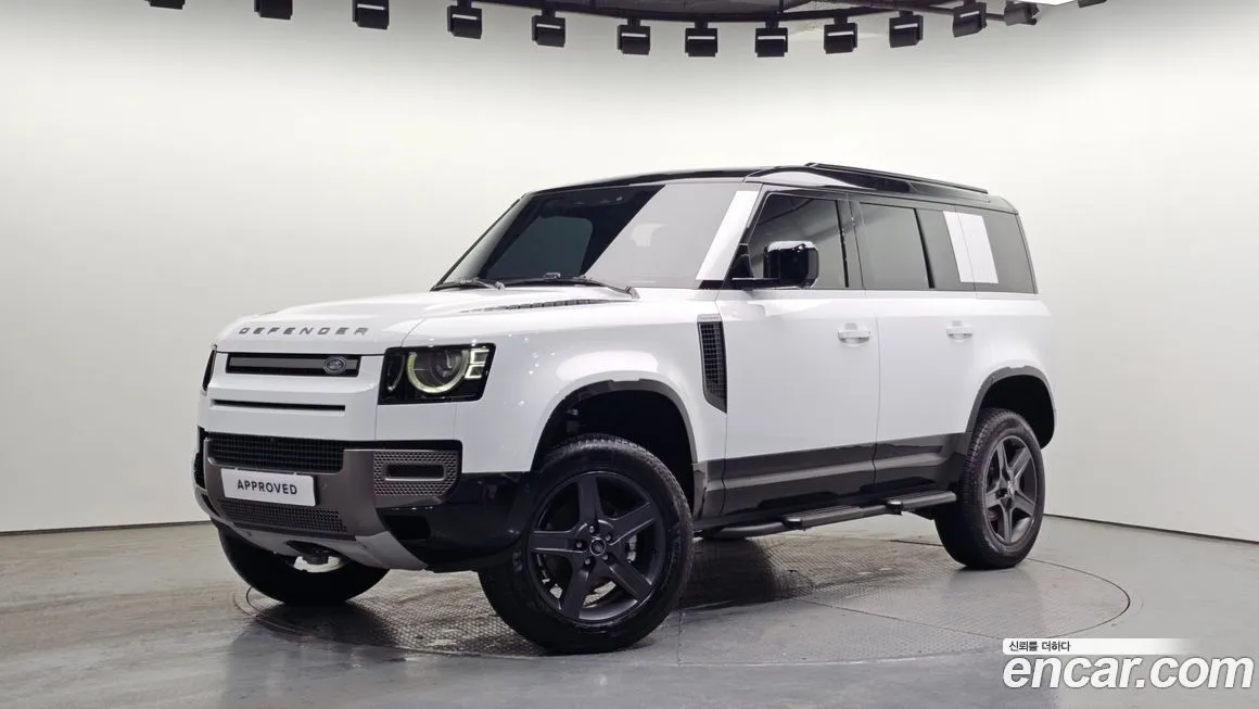 Land Rover Defender — фото 1
