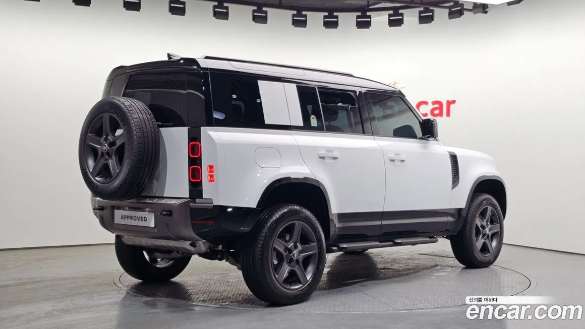 Land Rover Defender — фото 7