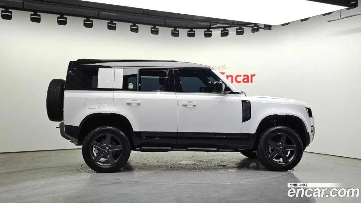 Land Rover Defender — фото 8