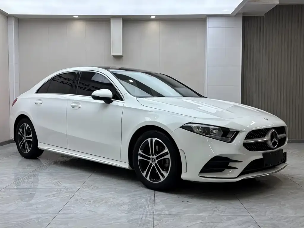 Mercedes-Benz A-Class — фото 8