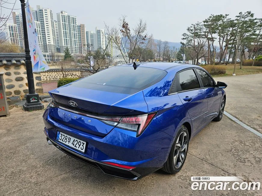 Hyundai AVANTE — фото 4