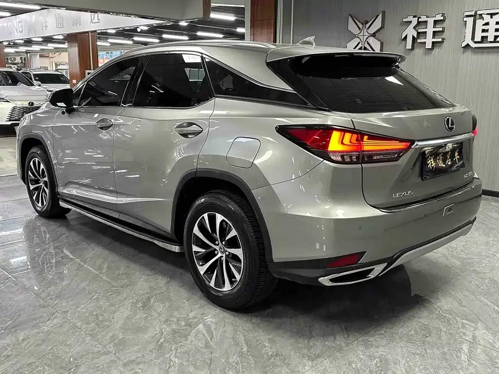 Lexus RX — фото 9