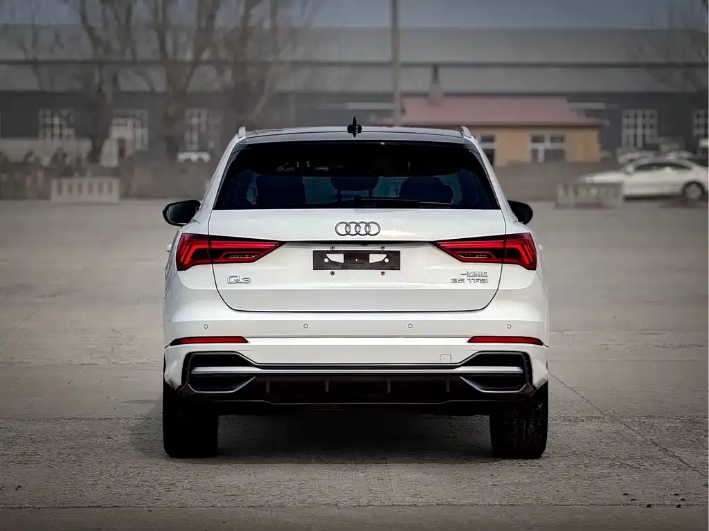 Audi Q3 — фото 3