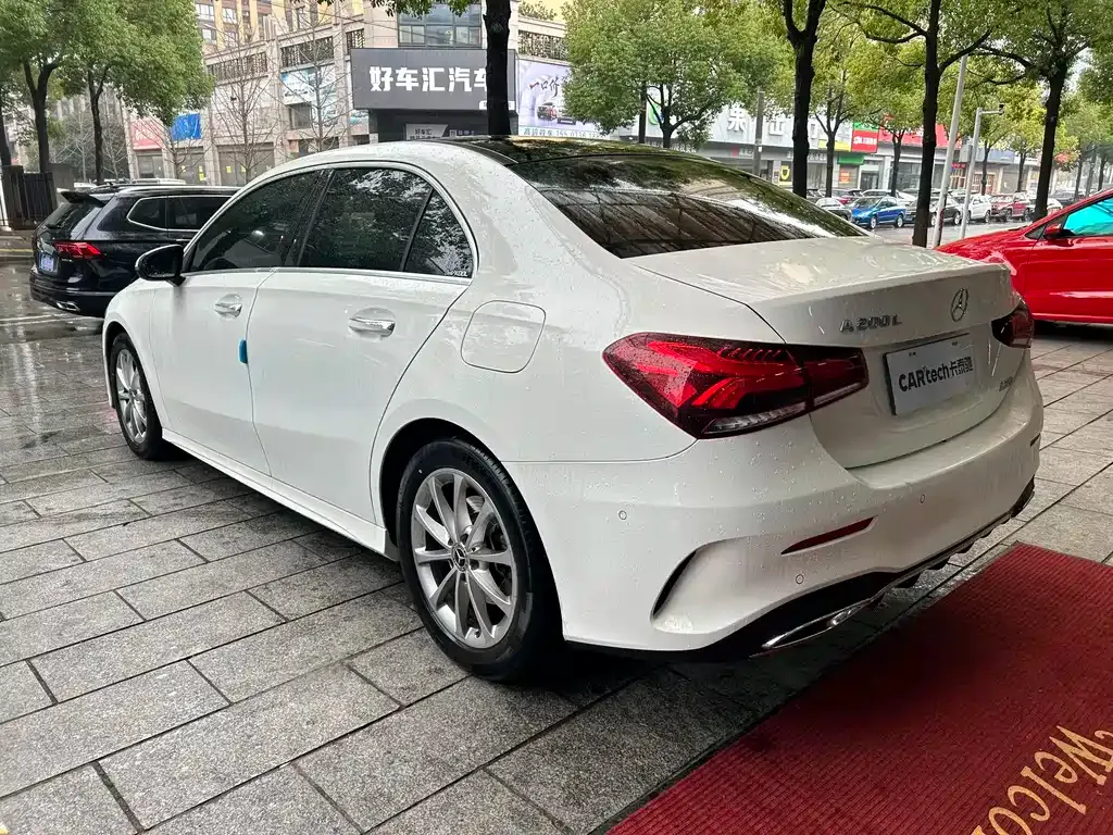 Mercedes-Benz A-Class — фото 9