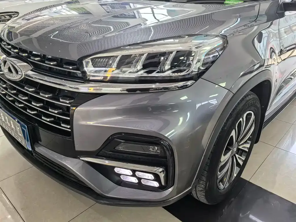 Chery Tiggo 8 — фото 3