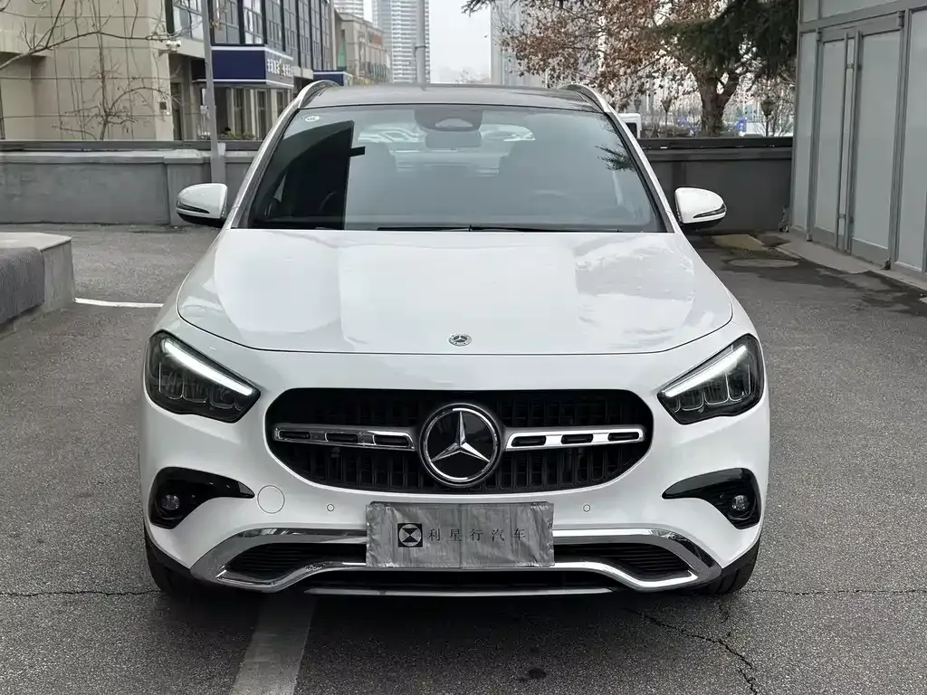 Mercedes-Benz GLA — фото 7