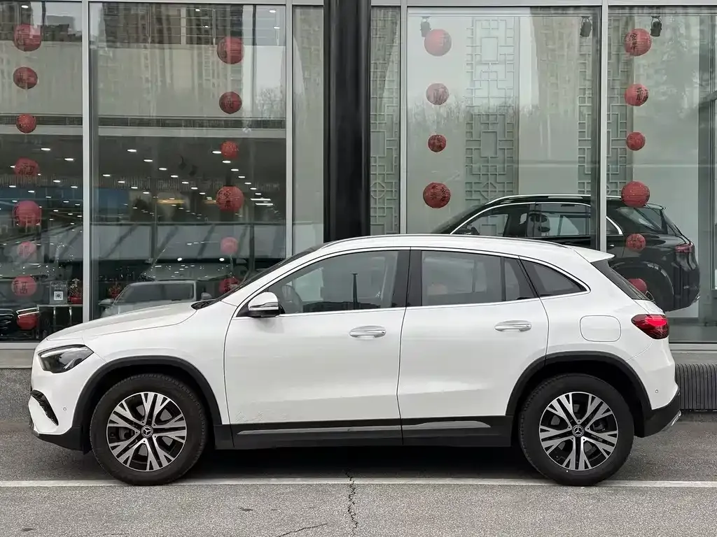 Mercedes-Benz GLA — фото 3