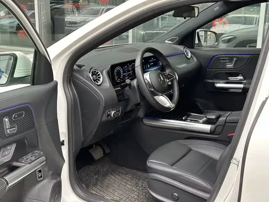 Mercedes-Benz GLA — фото 5