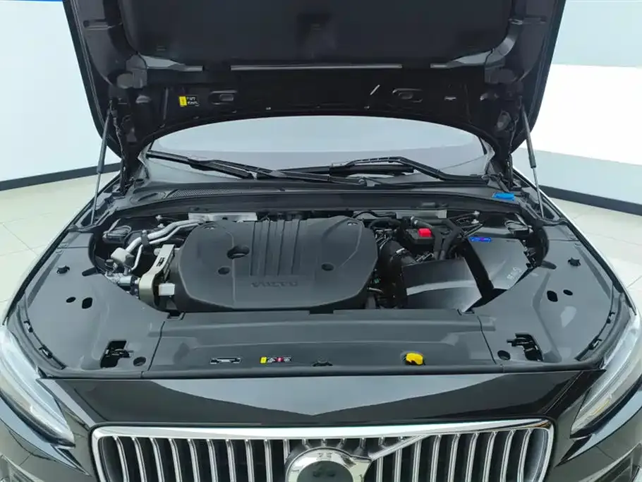 Volvo S90 — фото 9