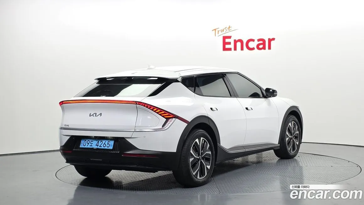Kia EV6 — фото 5