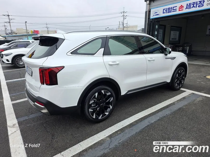 Kia Sorento — фото 9