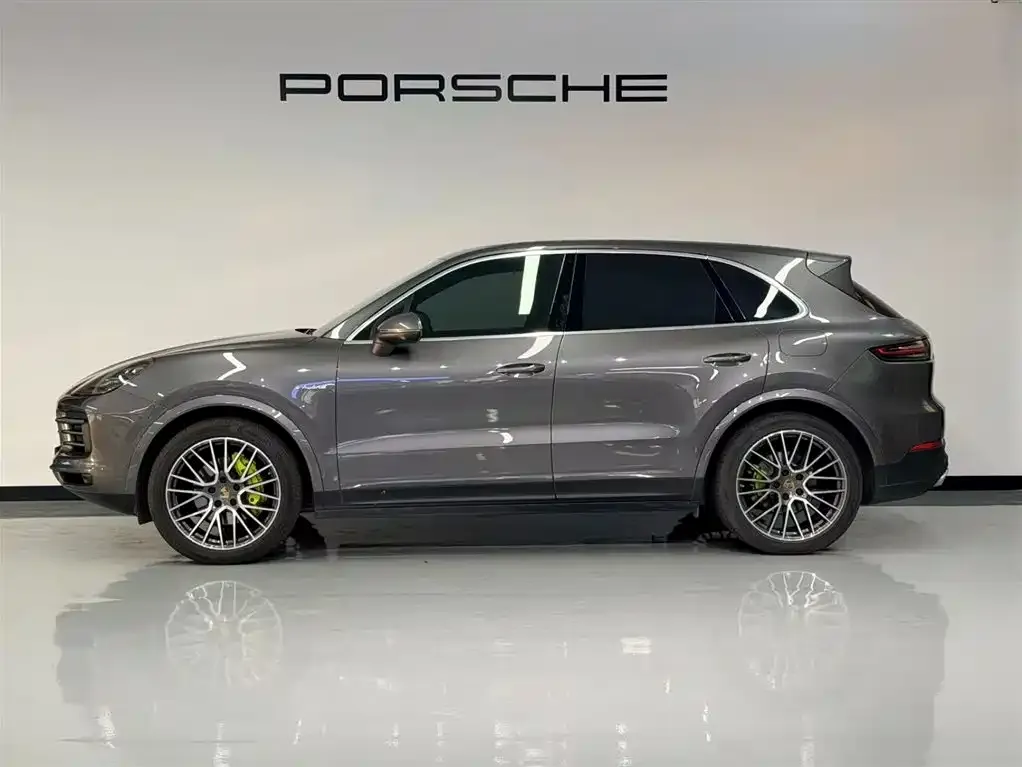 Porsche Cayenne Hybrid — фото 8