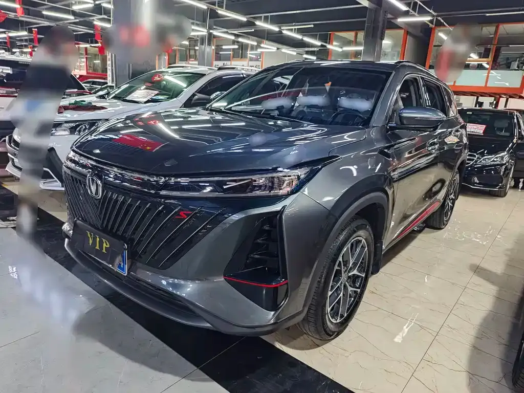 Changan CS75PLUS — фото 1