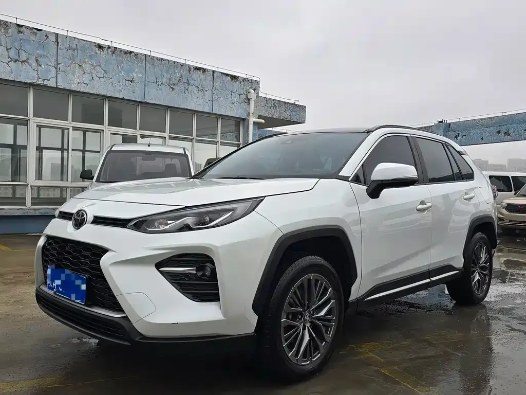 Toyota Wildlander — фото 1