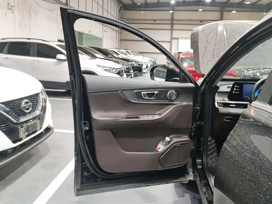 Chery Tiggo 8 PRO — фото 10