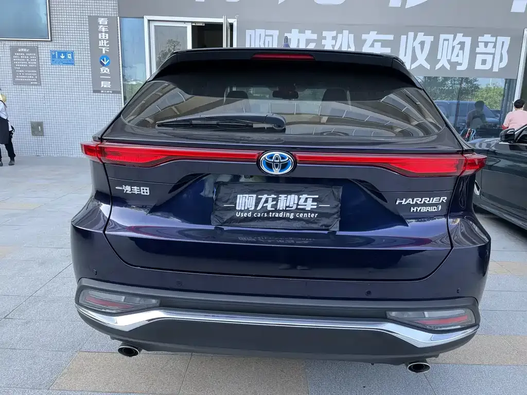 Toyota Harrier — фото 2