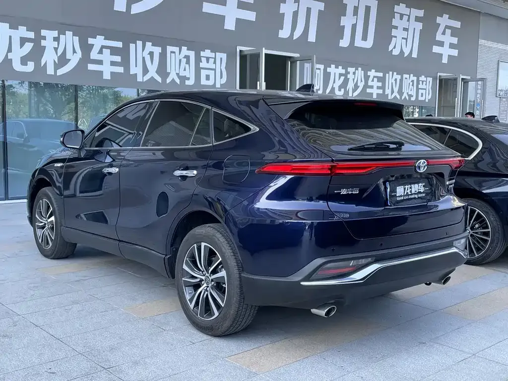 Toyota Harrier — фото 7