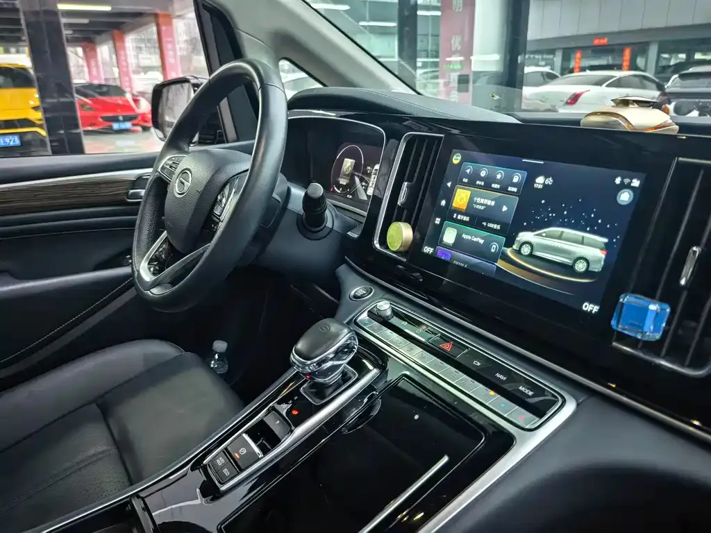 GAC Motor Trumpchi M8 — фото 3