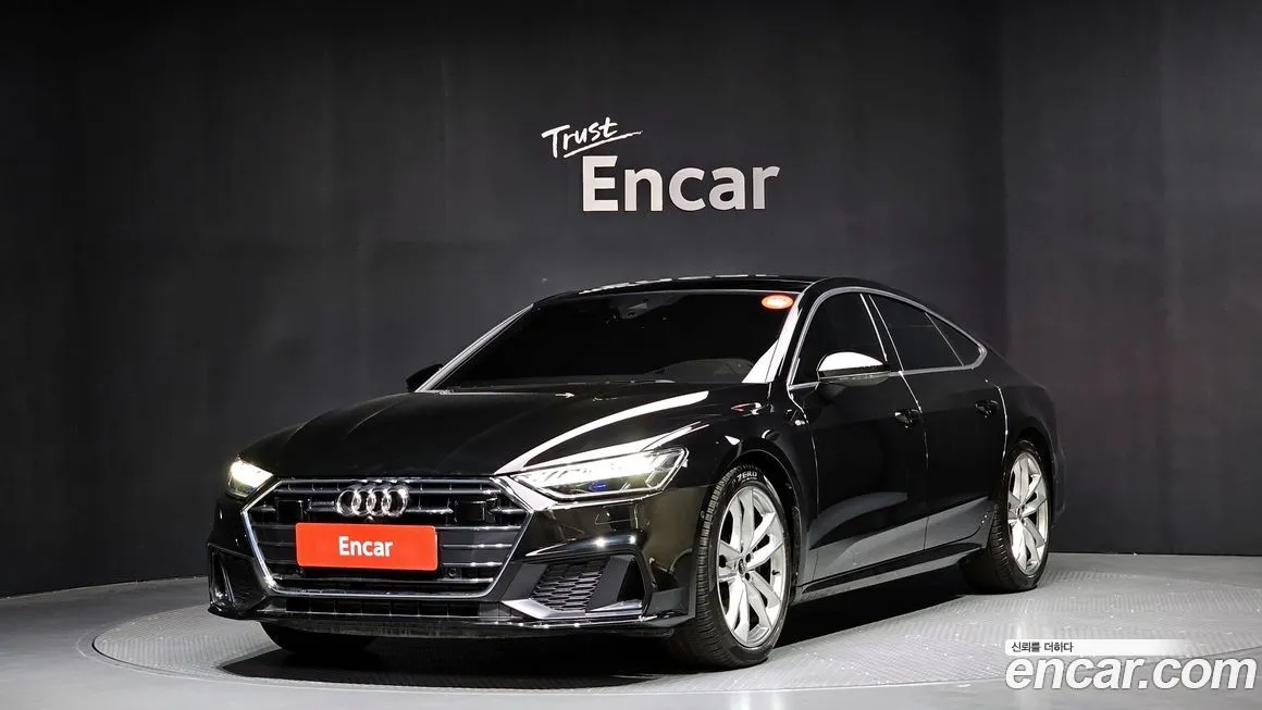 Audi A7 — фото 1