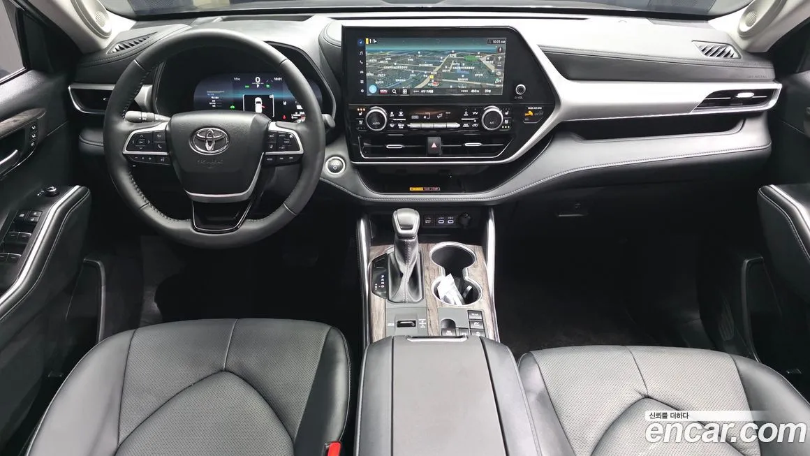 Toyota Highlander — фото 10